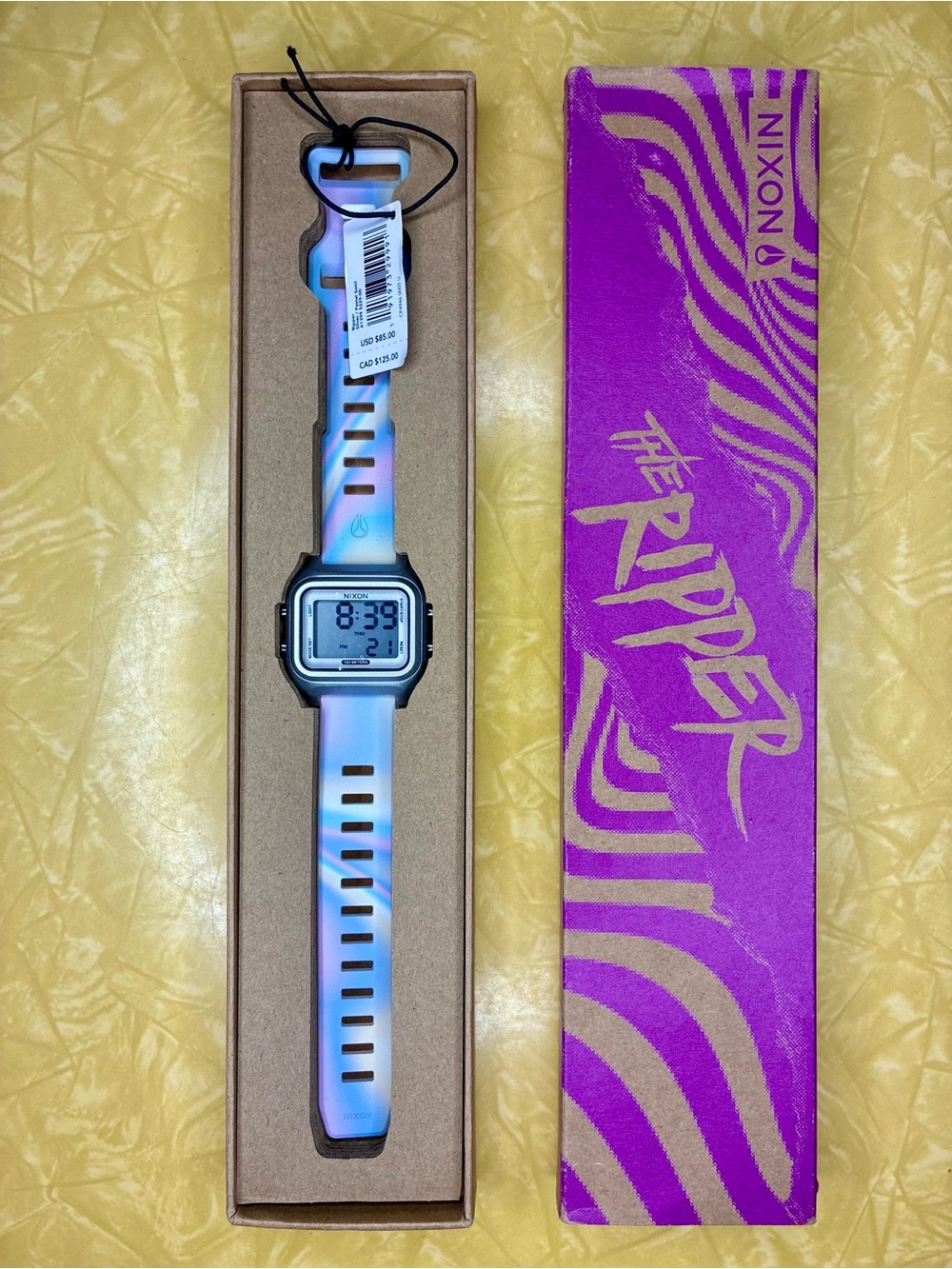 New in Box- Nixon Ripper Watch